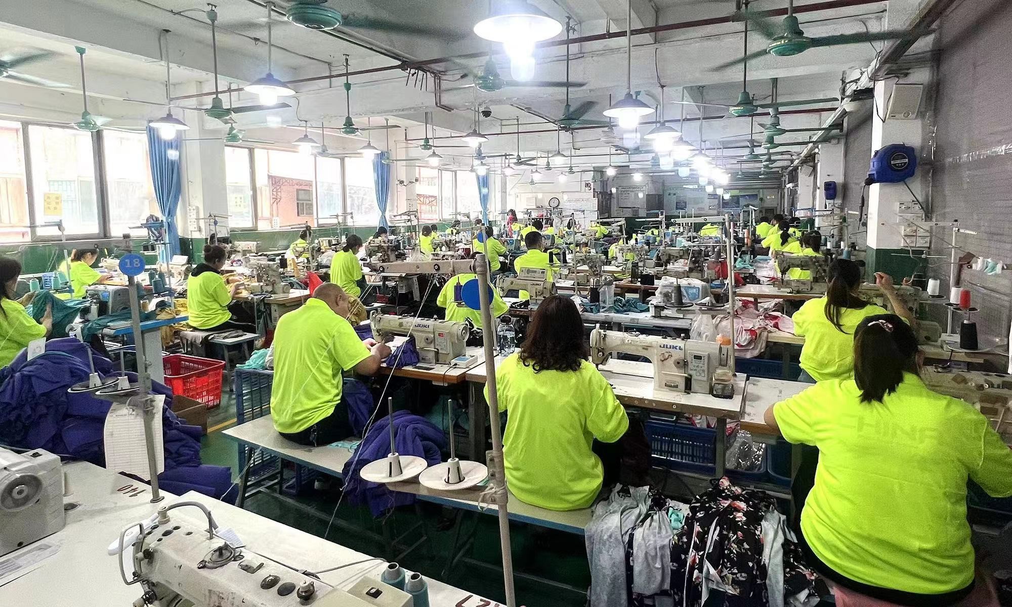 Guangzhou Vinas clothing technology Co., LTD fabrika üretim hattı