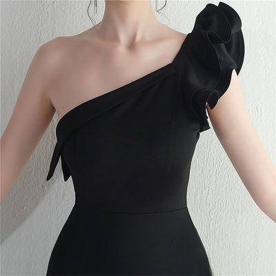 Tek Omuzlu Slim Fit Resmi Elbise Renkli Kenar Kapak Hip Moda Seksi Slit Elbise