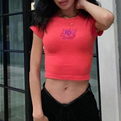 Yuvarlak Boyunlu Seksi Sıkı Tişörtler Katı Renkli Seksi Fırça Sıkı Kısa Kollu Tişört