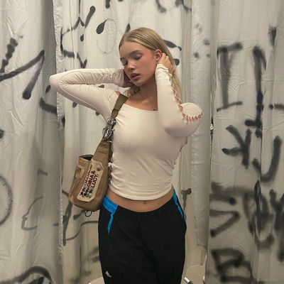 Kadınların Yanı Seksi Sıkı Tişörtler İnce Çizgi Sokak Çürük Tişört Uzun kollu