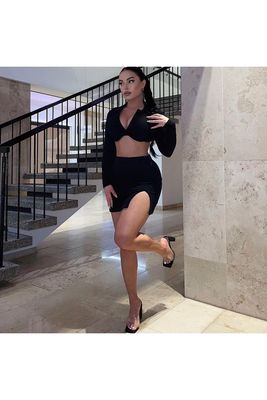 POLO Yaka seksi spor kıyafetleri uzun kollu katı renkli etek seksi spor kostümü