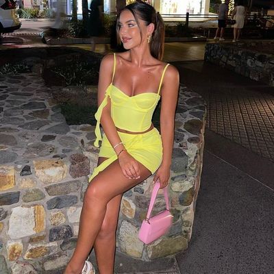 Katı Renkli Seksi Spor Elbiseleri Splicing Fancy Trend Bag Hip Seksi Spor Elbisesi