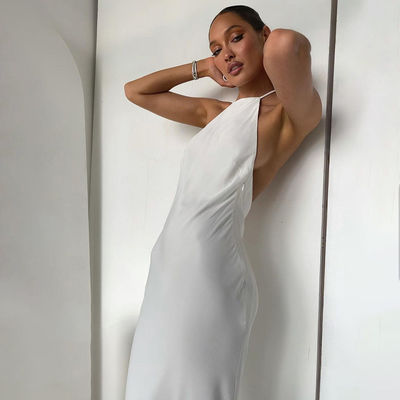 Moda Halter Boynuz Elbise Zayıf Seksi Halter Sırtsız Elbise Orta Uzunluk Elbise