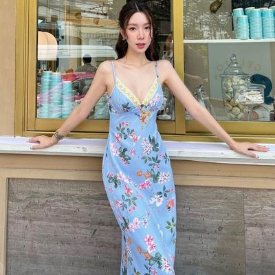 Yaz yeni moda baskısı seksi sırtsız dantel halter elbise