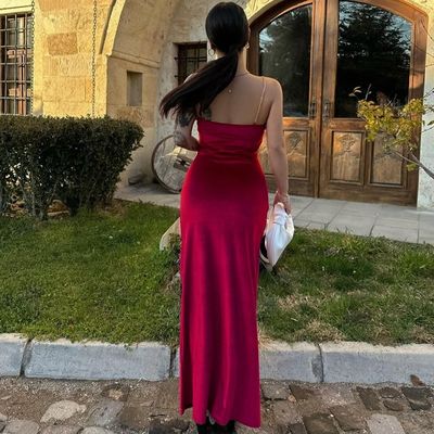 Yüksek anlayışlı özel yeni moda seksi halter halter katı renkli elbise