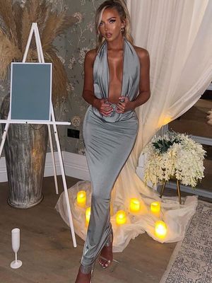 Yeni moda mizacı seksi V boyun halter halter ince kolsuz elbise
