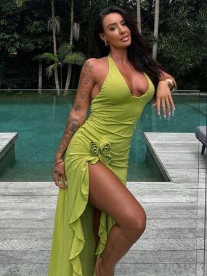 Özel Bahar ve Yaz Yeni Moda Seksi Katı Renk Zayıf Yüksek Bel V boyun Halter Elbise Kadın