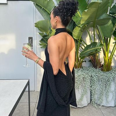 Moda mizacı yeni seksi blokbaster halter halter ince splicing kolye uzun parlak ipek elbise
