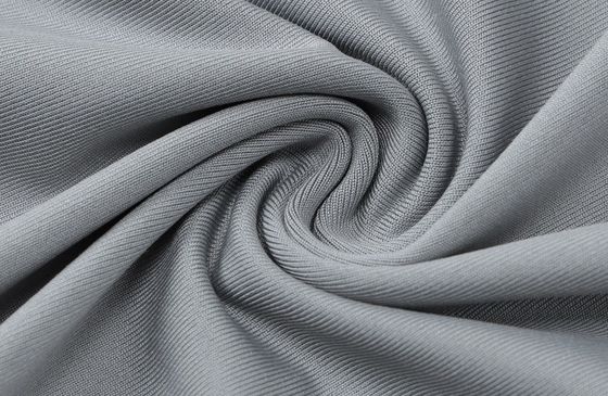 Yeni moda seksi sırtsız ince özel bölünmüş halterli elbise