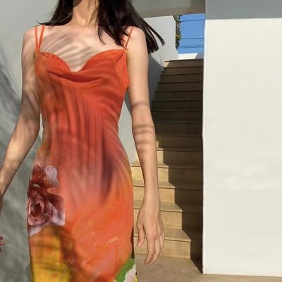 Yeni moda seksi sırtsız özel baskı halter elbise