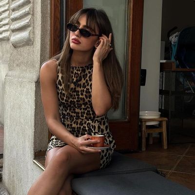 Yeni Yaz Ekibi Boynuzlu Kolsuz Leopar Baskı seksi sıkı sarma kalça elbise