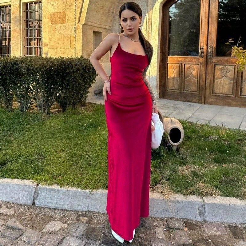 Yüksek anlayışlı özel yeni moda seksi halter halter katı renkli elbise