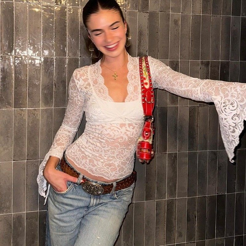 Yeni seksi derin V ince-fit her şey kısa biçim özel dantel uzun kollu baharat kız stili dantel üst